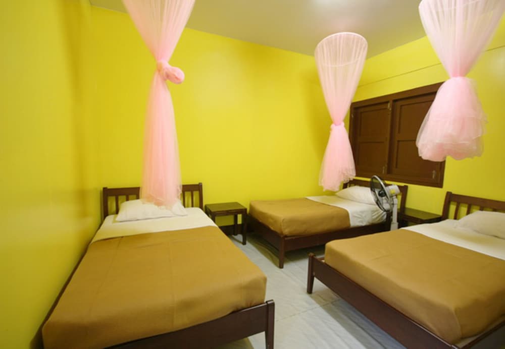 Baan Bua Homestay - Hostel