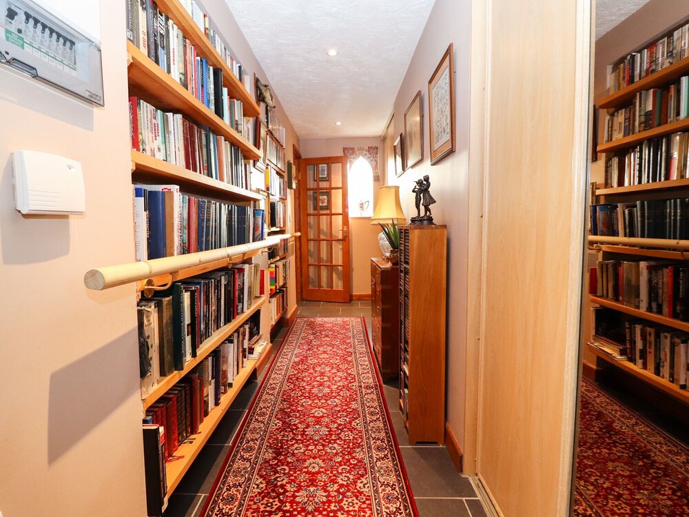 Photo 32