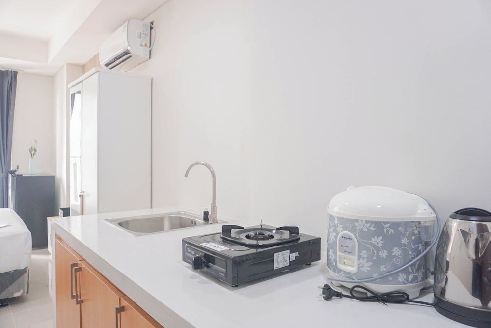 Full Furnished And Homey Studio At Daan Mogot City Apartment