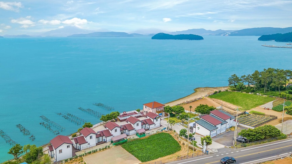 Yeosu Hi Mom Kids Family Pension Gold