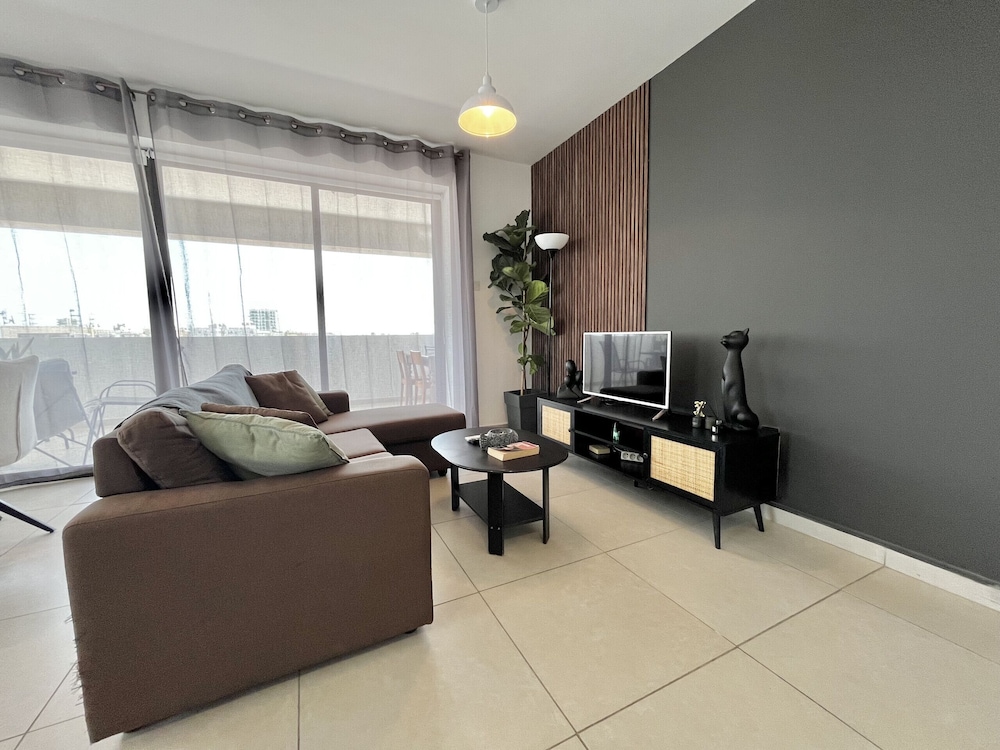 105 LCA - Stay Sealine Apartment
