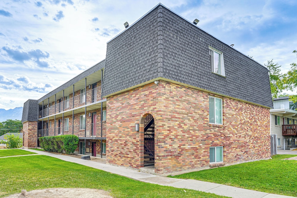 Hike & Ski: Condo 8 Mi to Dtwn Salt Lake City!