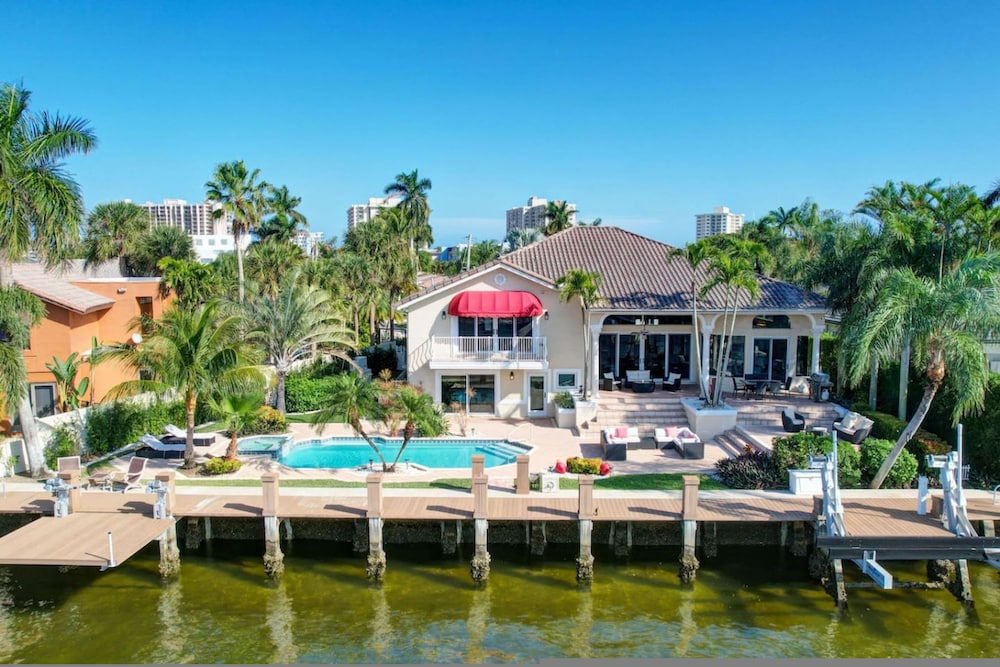 Serenity Villa Water Front