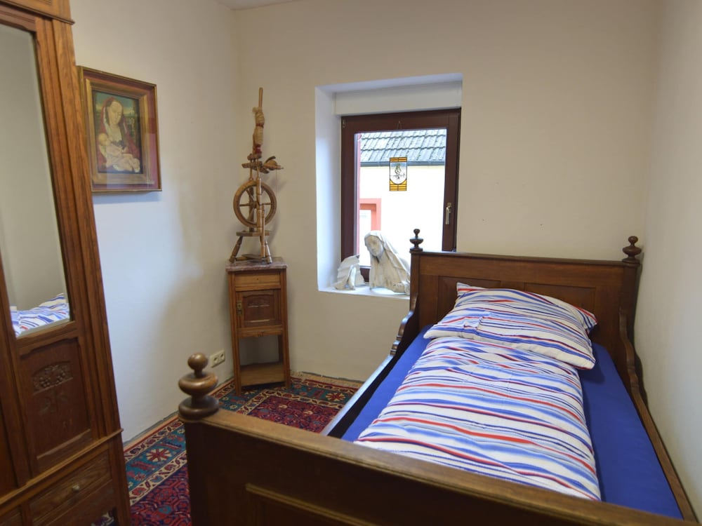 Charming Holiday Home in Neumagen-dhron view 4
