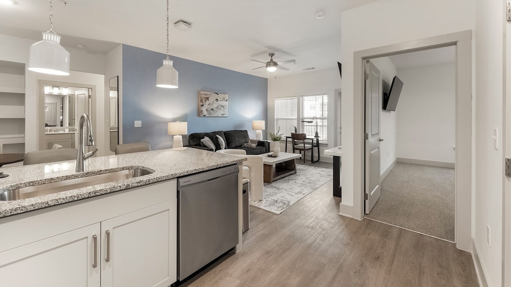 Landing Apartments Myrtle Beach - West
