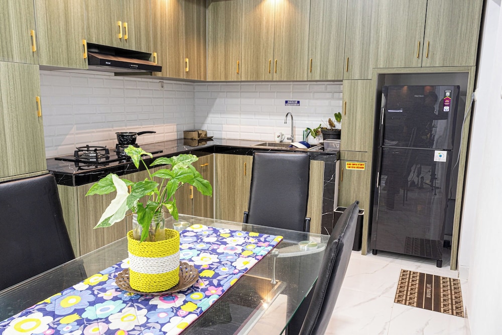 Inara Guesthouse & Villa