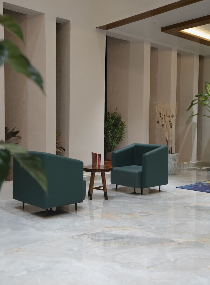 Gir Aatithya Clarks Inn