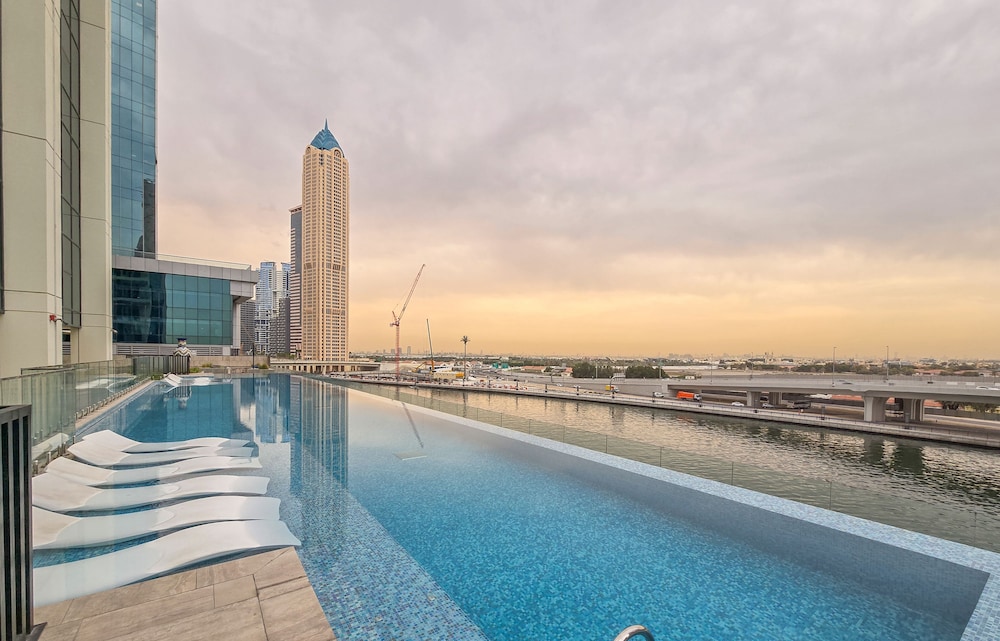 1BR Apt Urban Oasis near Dubai Mall