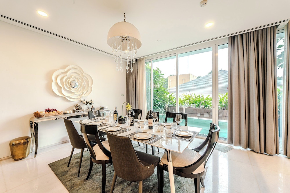 Serenity Luxury Private Pool Villas - Free One Way Airport Shuttle