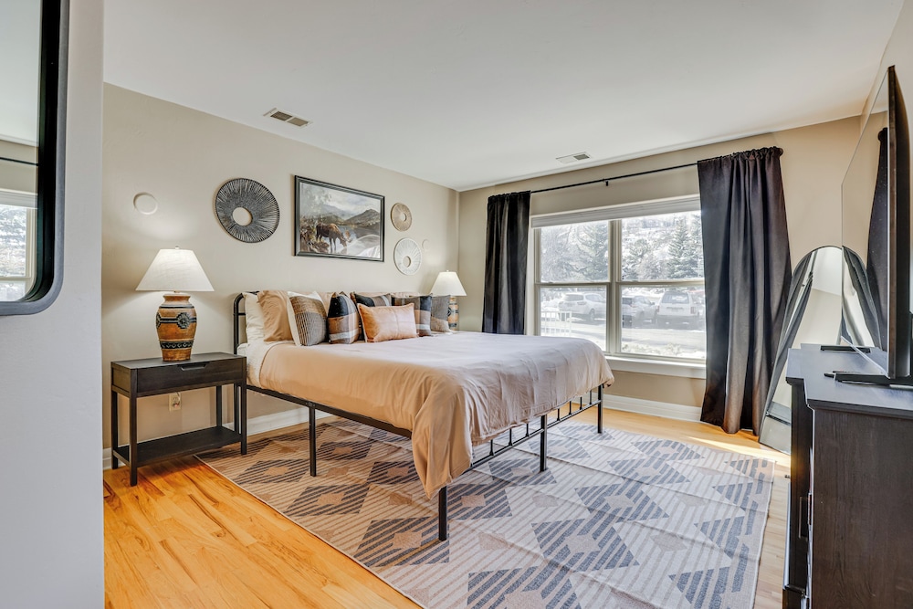 Close to Beaver Creek & Vail: Cozy Edwards Condo!