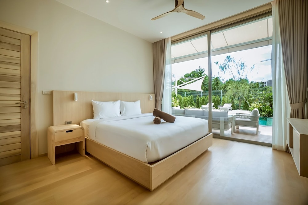Akal Pool Villa 3BR near Laguna, Bangtao & Beach