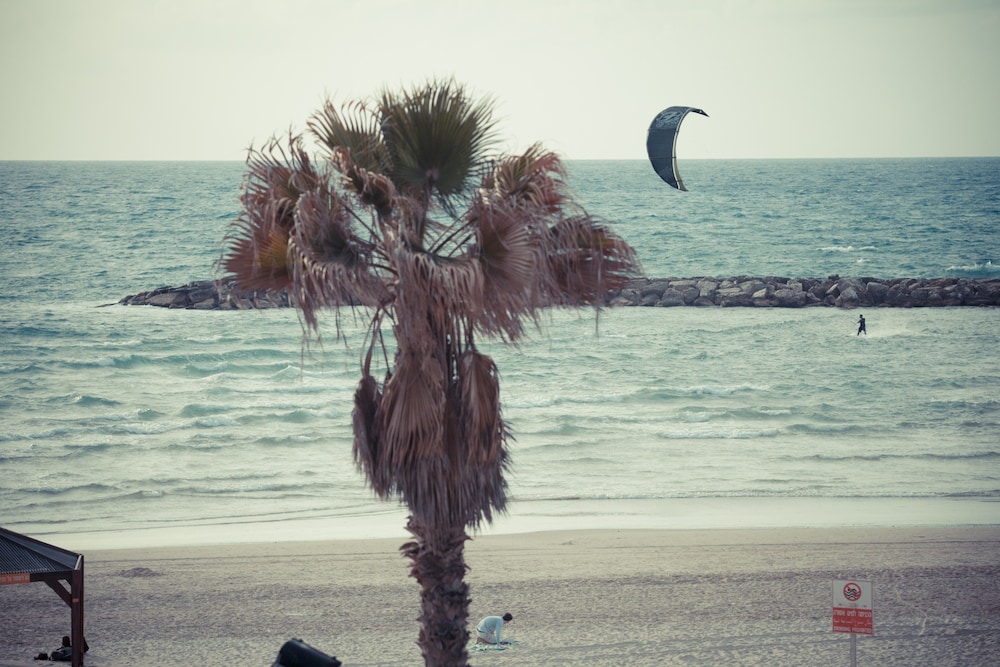 The Sea Apartments Tel Aviv by different locations