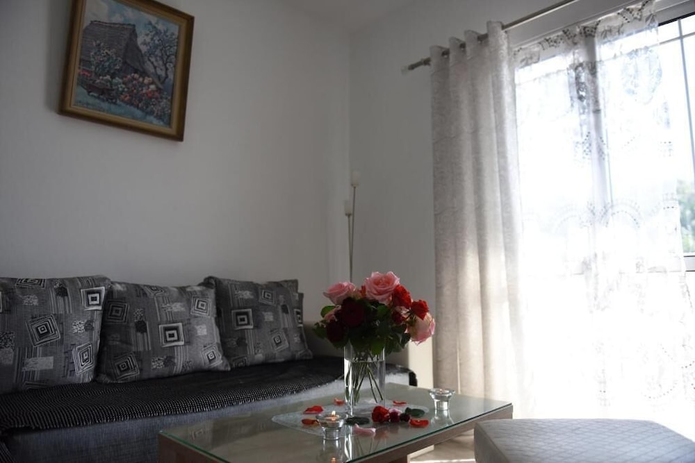 Apartments Cota