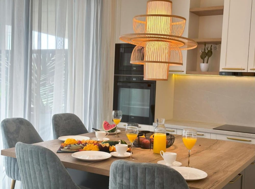 Leonarda Waterfront Residences
