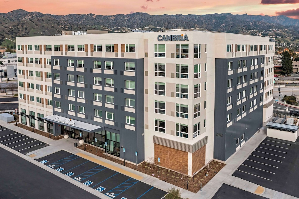 Burbank Vacations - Cambria Hotel Burbank Airport - Property Image 30