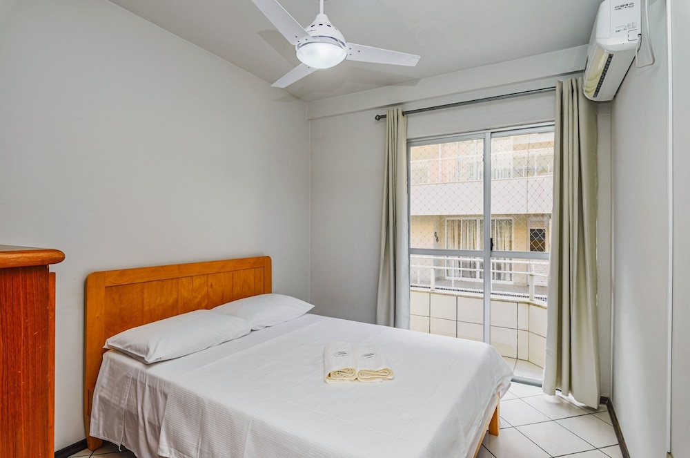 Apt w/ Balcony 250m Mariscal Beach Cra304