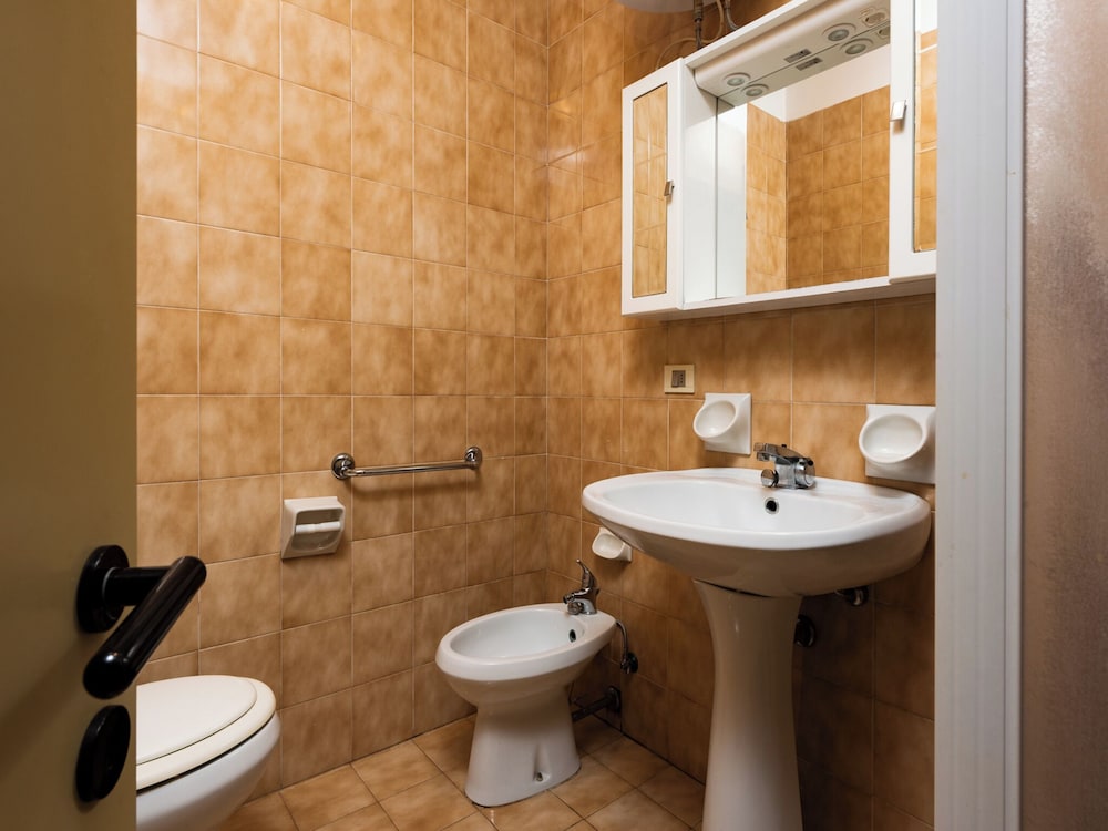 Comfortable Flat Just Steps From the Beach