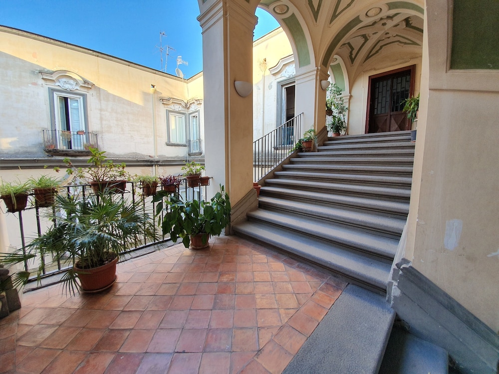 The Spanish Palace suites, rooms, apartments & terraces