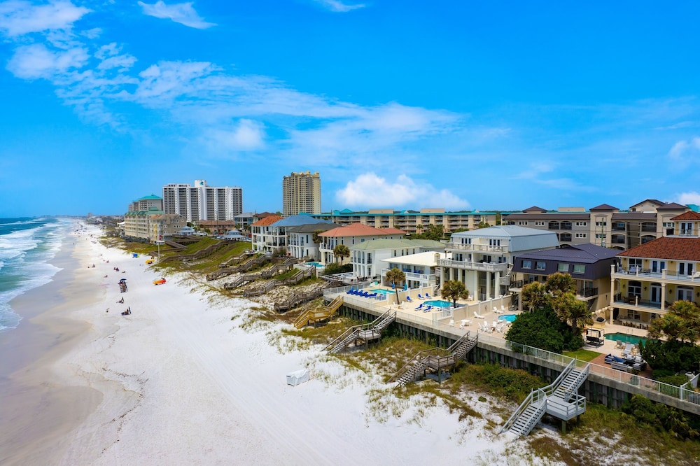 Promenade by Avantstay Beach Front Mansion w Breathtaking Views Pool