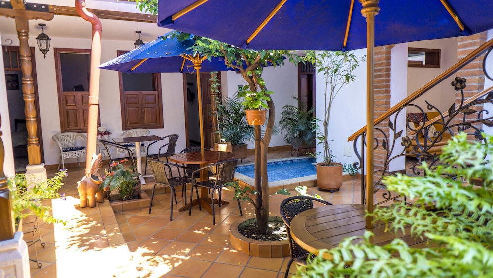 Hotel Boutique Casa Alegre Art Gallery