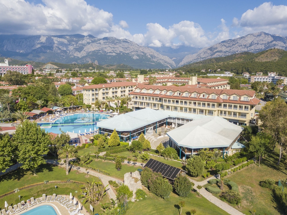 Le Jardin Resort Holiday Village