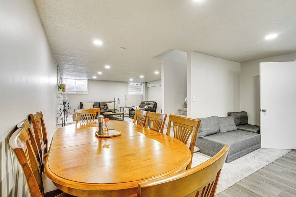 3 Mi to Valley Fair Mall: Salt Lake City Apt!