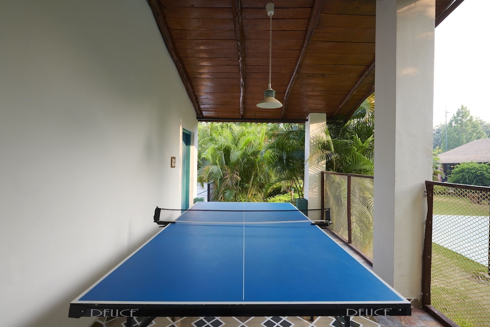 Aacorn Hideaway Resort & Spa