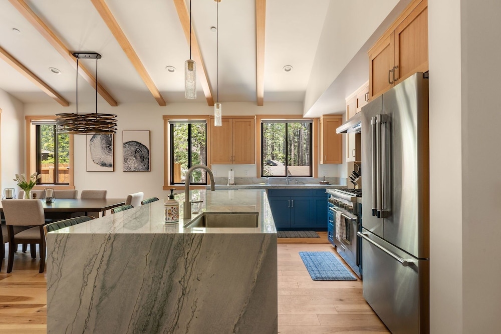 34 - The Maple Crest 5 Bedroom Home
