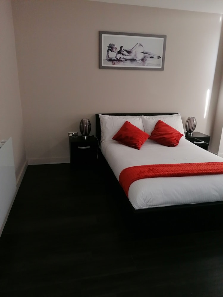 1-bed Apt Sleeps 2 With Free Parking view 2