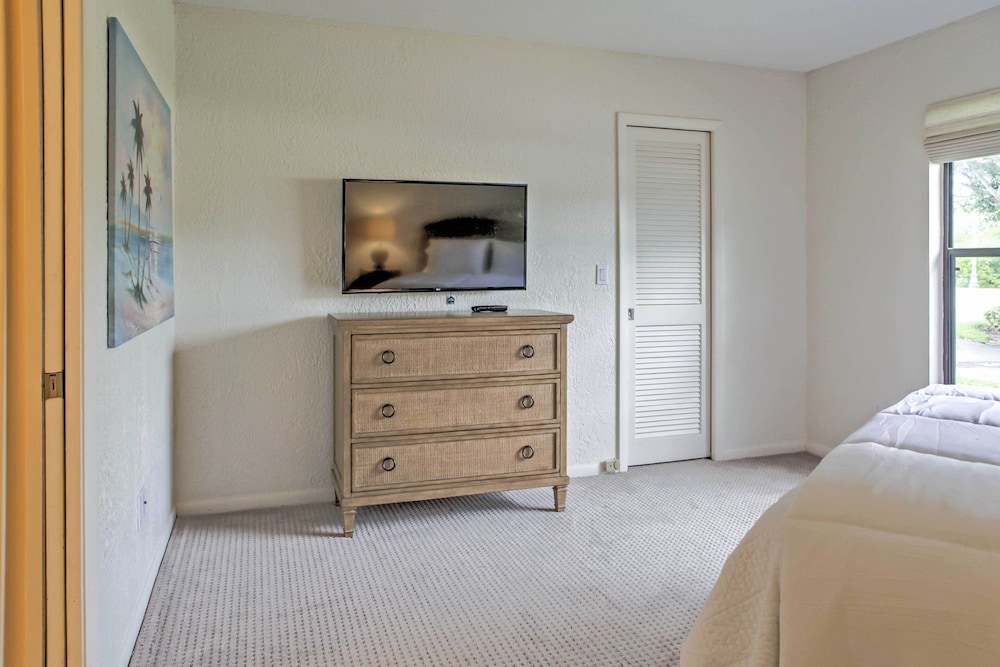'sand Dollar' Jenson Beach Home w/ Pool Access! view 3