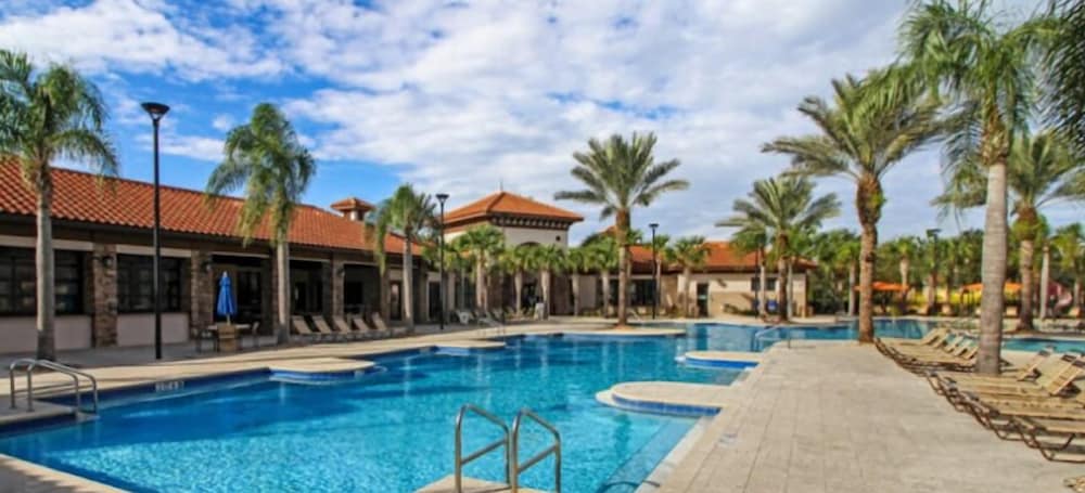 Solterra 6Br Retreat W/ Lazy River & Water Slide