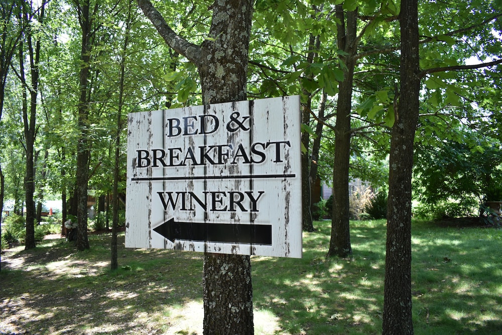 Bear Creek Lodge Cabin Resort