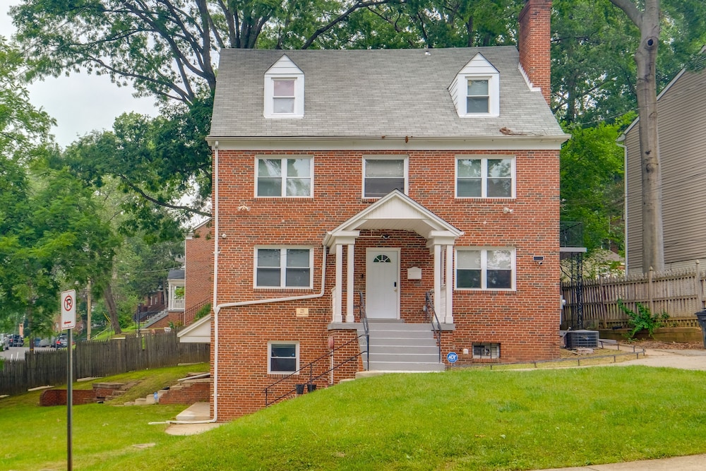 Washington, DC, Area Apartment 8 Mi to Downtown! view 2