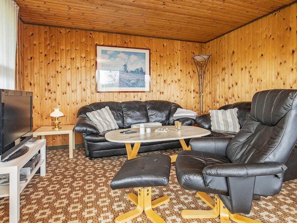 5 Person Holiday Home in Roslev