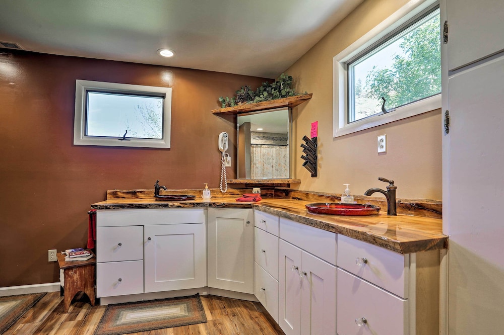 South Dakota Vacation Rental Near Mount Rushmore view 4