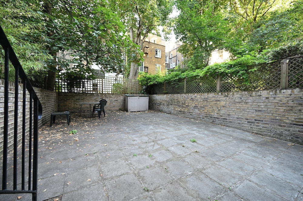 Imperial Earls Court Apartments