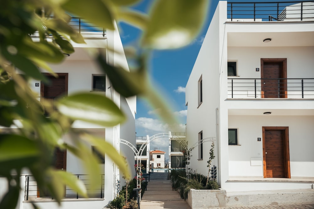 Pearl Island Homes