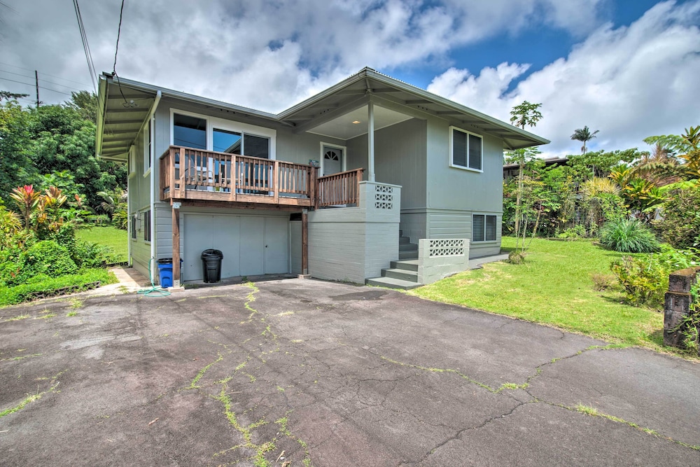 Hilo Apartment: Ocean Views on the Hamakua Coast!