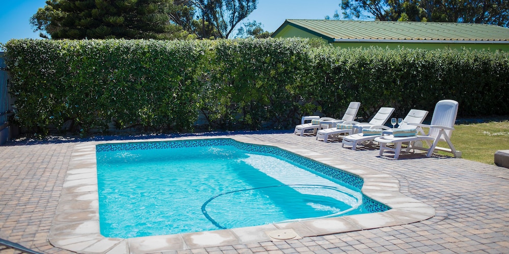 Langebaan Kite Cottages view 5