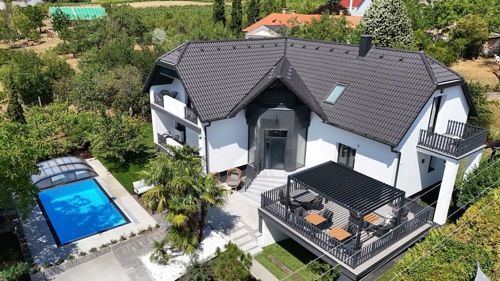 Boutique Villa Vanilla