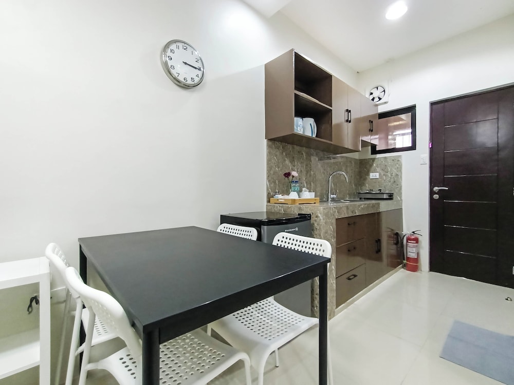 Manzil Anilao B&B 2 bdr apt U4