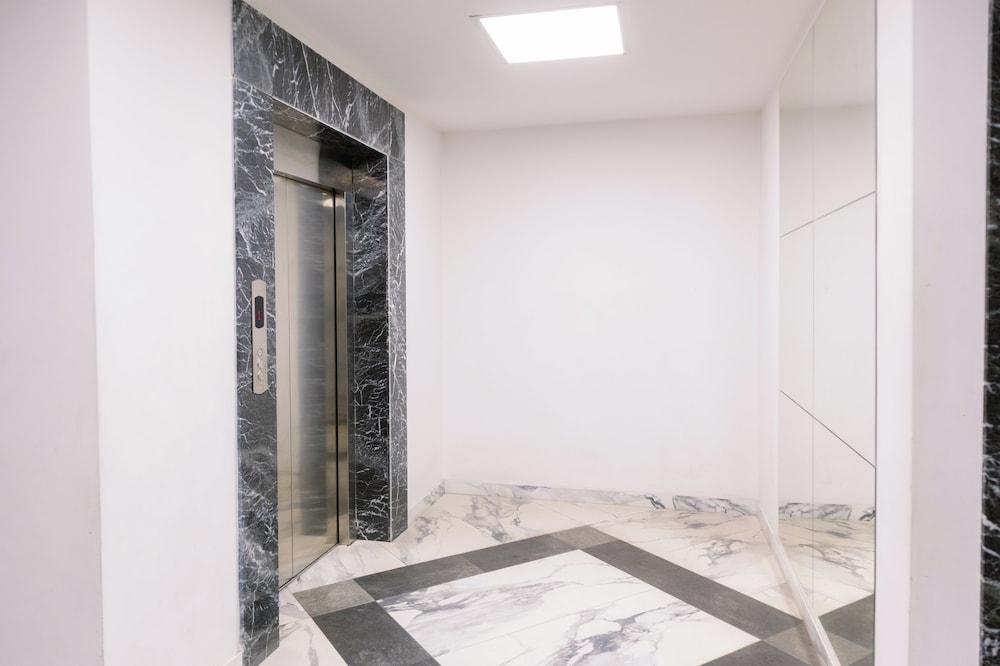 Aparthotel by Luxe Group KO16