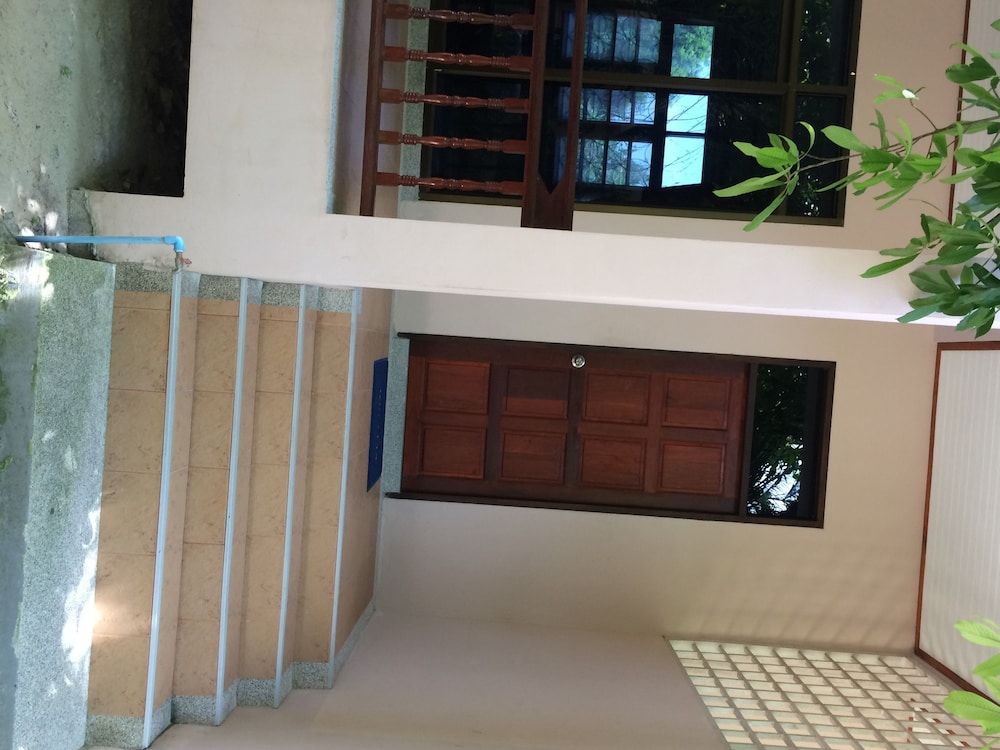 Haad Yao Villa