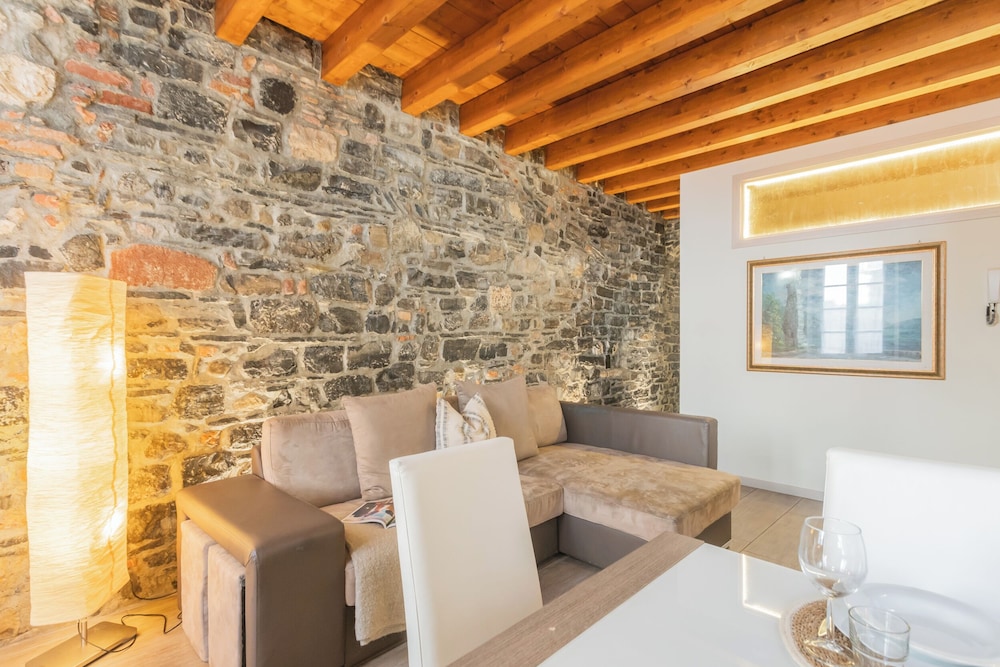 Domus in Como by Rent all Como