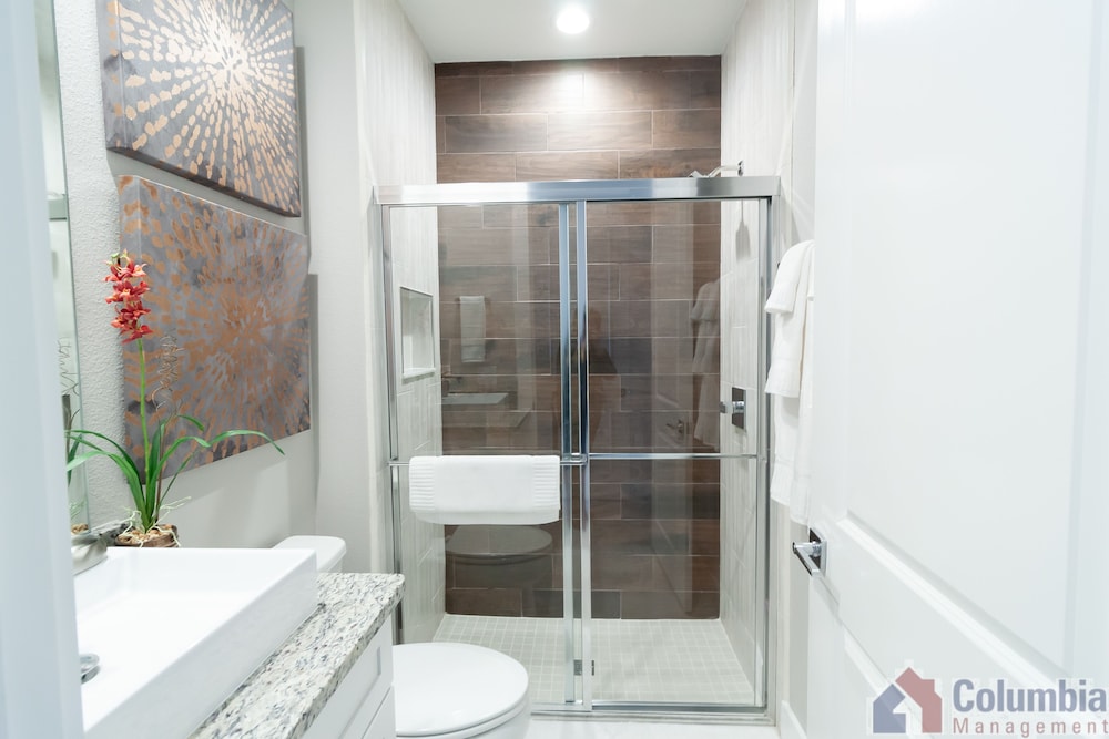 Summerville Vacation Homes by Columbia Management