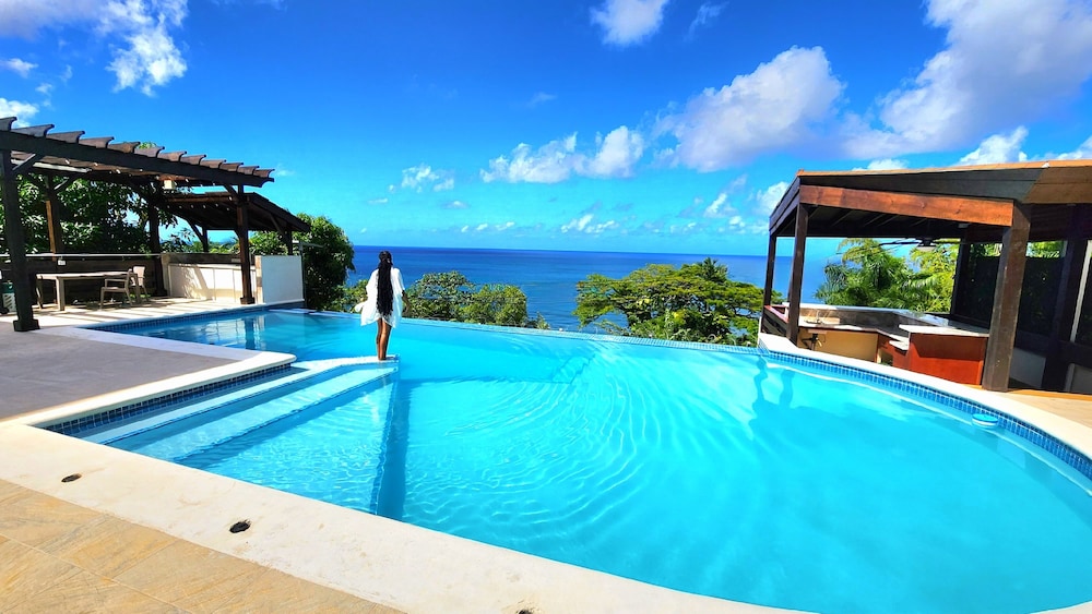 Yellow Sands Luxury Villas Unit 1