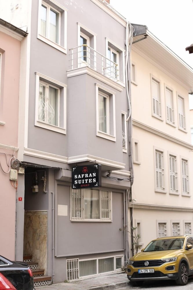 Safran Suites