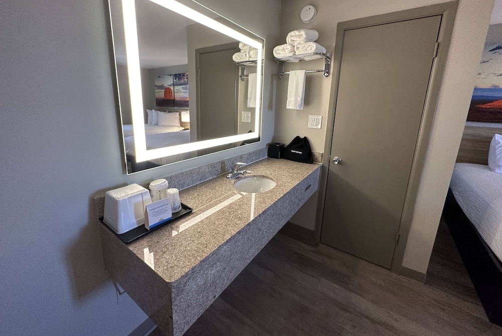 Days Inn by Wyndham Farmington NM