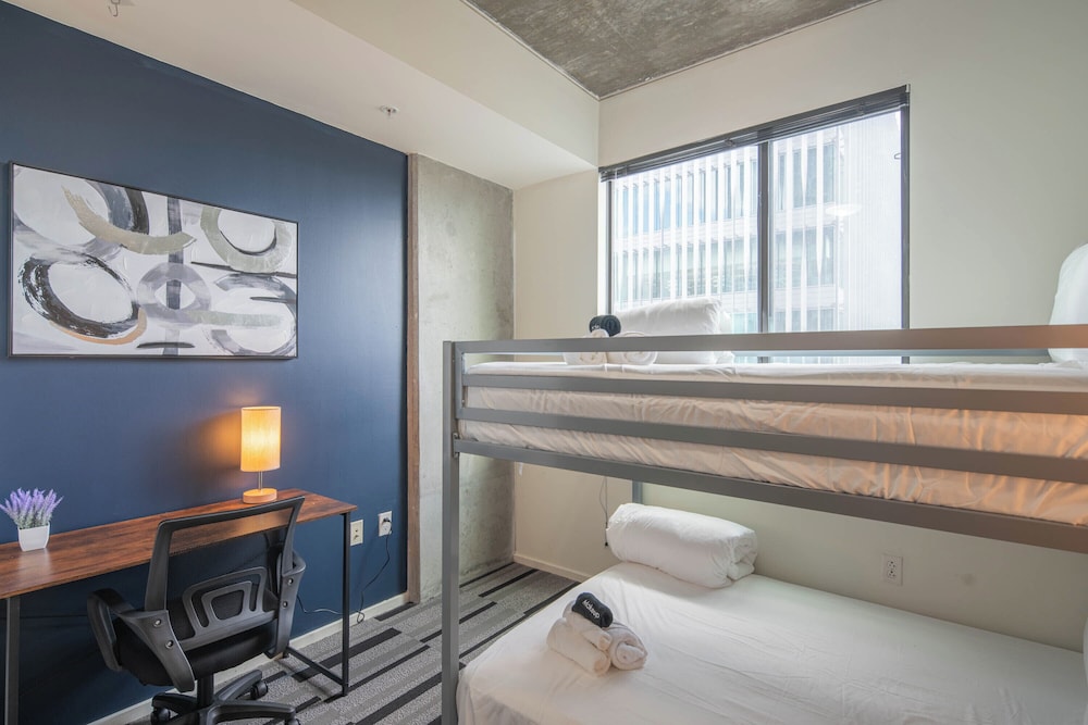 ROVE LIVING/KL - Roosevelt Point