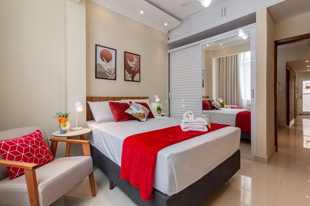 Cosy in Copacabana 7 Minutes From the Beach Fm211